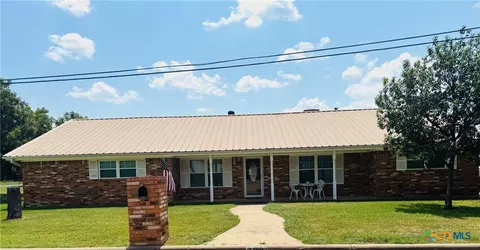100 Sunny Ln, Gatesville, TX 76528