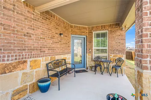 464 Copper Hill Dr, New Braunfels, TX 78130