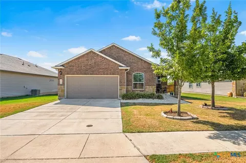 464 Copper Hill Dr, New Braunfels, TX 78130