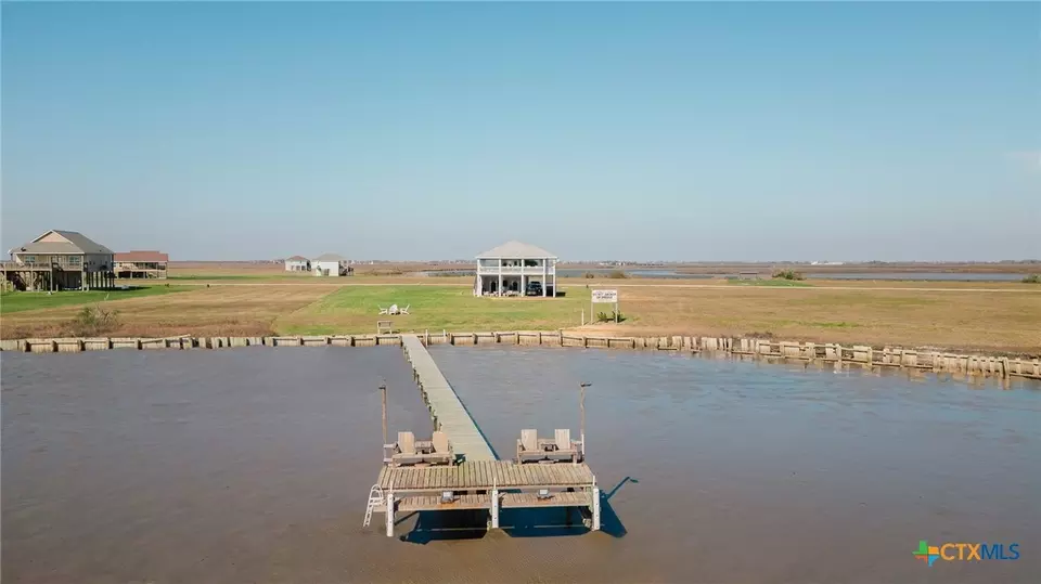 View/Area - 299 Bay Dr, Palacios, TX 77465 photo 3 of 4