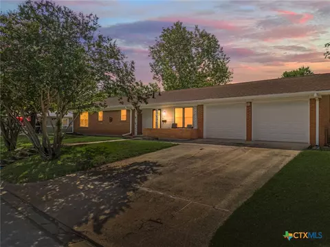 2610 Powell Dr, Gatesville, TX 76528