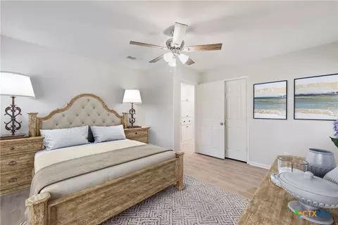 Bedroom - 1006 Eagle Dr, Eddy, TX 76524 photo 4 of 5