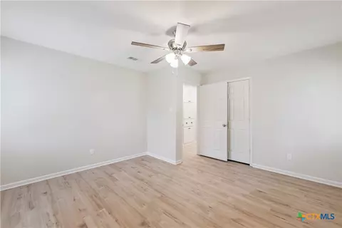 Bedroom - 1006 Eagle Dr, Eddy, TX 76524 photo 5 of 5