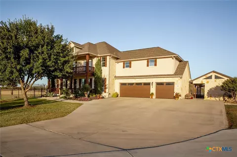 311 Ski Plex Dr, Seguin, TX 78155