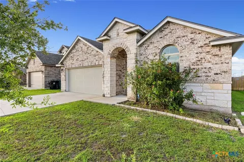 Exterior - 271 Bainbridge Rd, Temple, TX 76502 photo 2 of 5