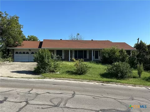 105 W Fowler Ave, Killeen, TX 76541