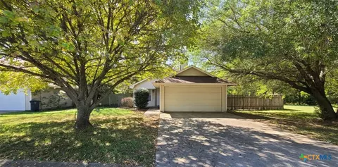 2013 Dickens Dr, Killeen, TX 76543