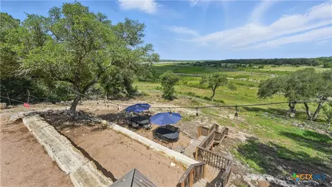 205 Bravo Rd, Canyon Lake, TX 78133