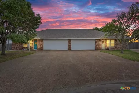 905 Black Diamond Cir #7, Hewitt, TX 76643