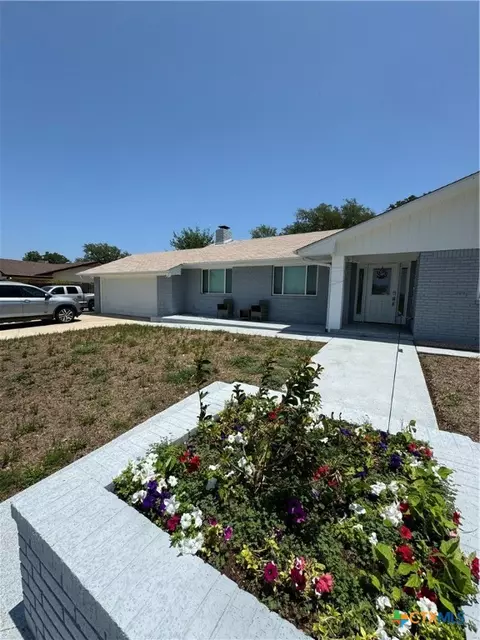 203 S Roy Reynolds Dr, Harker Heights, TX 76548