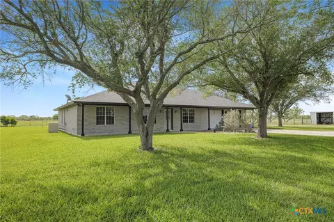 571 Fm 1360, Woodsboro, TX 78393