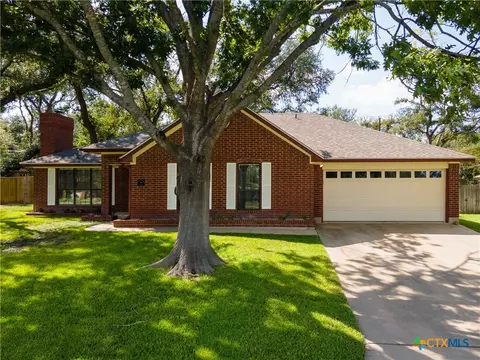 14 St Andrews Pl, Belton, TX 76513