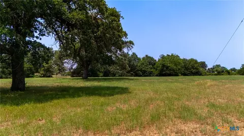 000 Cattlemens Row, Lockhart, TX 78644