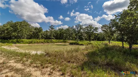 166 Mcguill Rd, Refugio, TX 78377