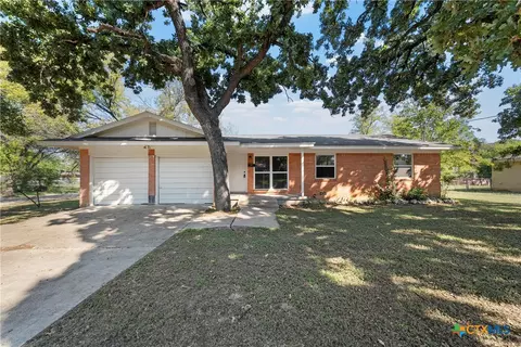 2501 Oak Dr, Gatesville, TX 76528