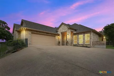1219 Indian Trl, Salado, TX 76571