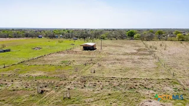  237 N County Road 240, Gonzales, TX 78629 photo 6