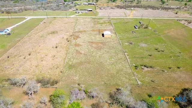  237 N County Road 240, Gonzales, TX 78629 photo 4