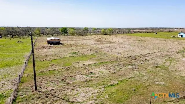  237 N County Road 240, Gonzales, TX 78629 photo 7