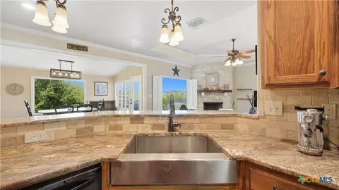 1138 Royal Eagle Dr, Fischer, TX 78623