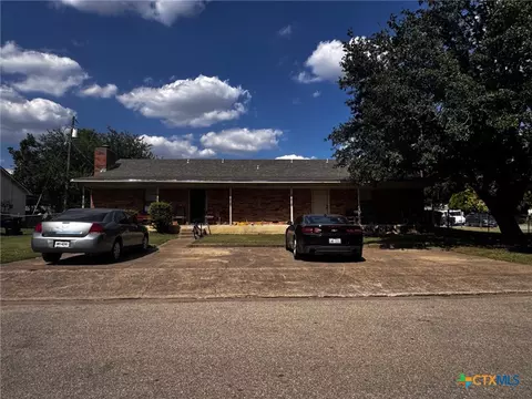 4614 Calle Nogal St #A & B, Temple, TX 76502