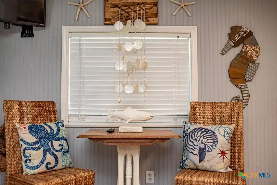 Dining - 1207 W Madison Ave, Port O'connor, TX 77982 photo 1 of 1