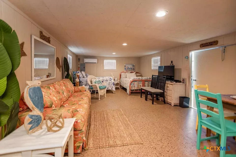 Other - 1207 W Madison Ave, Port O'connor, TX 77982 photo 2 of 4