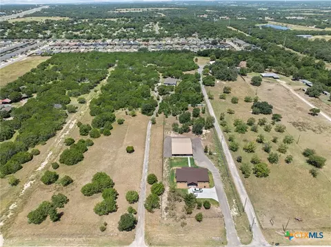 614 S Wheat Rd, Belton, TX 76513