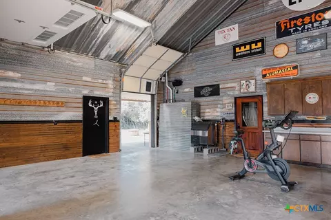 Entry Way - 436 Jentry Rd, Inez, TX 77968 photo 1 of 1