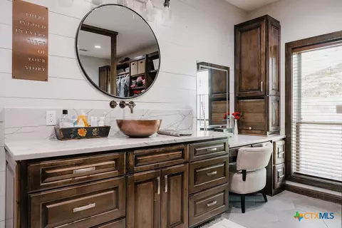 Bath - 436 Jentry Rd, Inez, TX 77968 photo 3 of 5