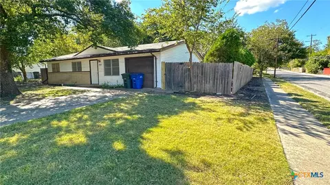 1002 S 19th St, Copperas Cove, TX 76522