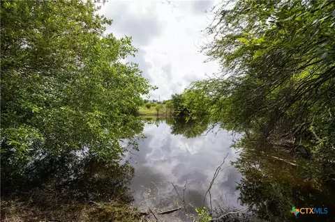 6868 Pfeil Rd, Schertz, TX 78154