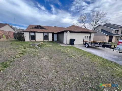 2012 Kingwood Dr, Killeen, TX 76543