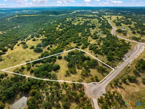 214 Fawn Ct, San Saba, TX 76877