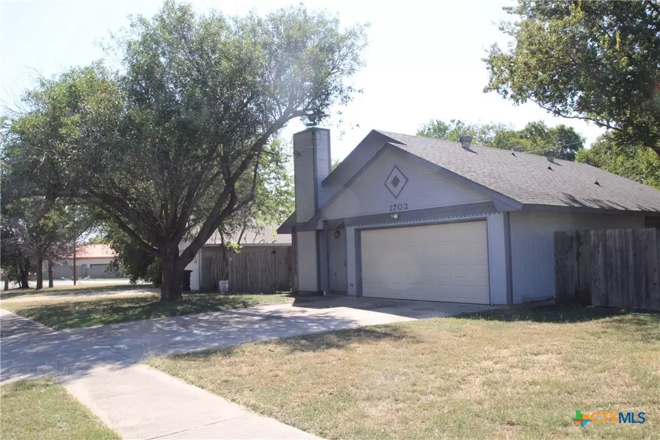 Exterior - 1703 Dickens Dr, Killeen, TX 76543 photo 2 of 6