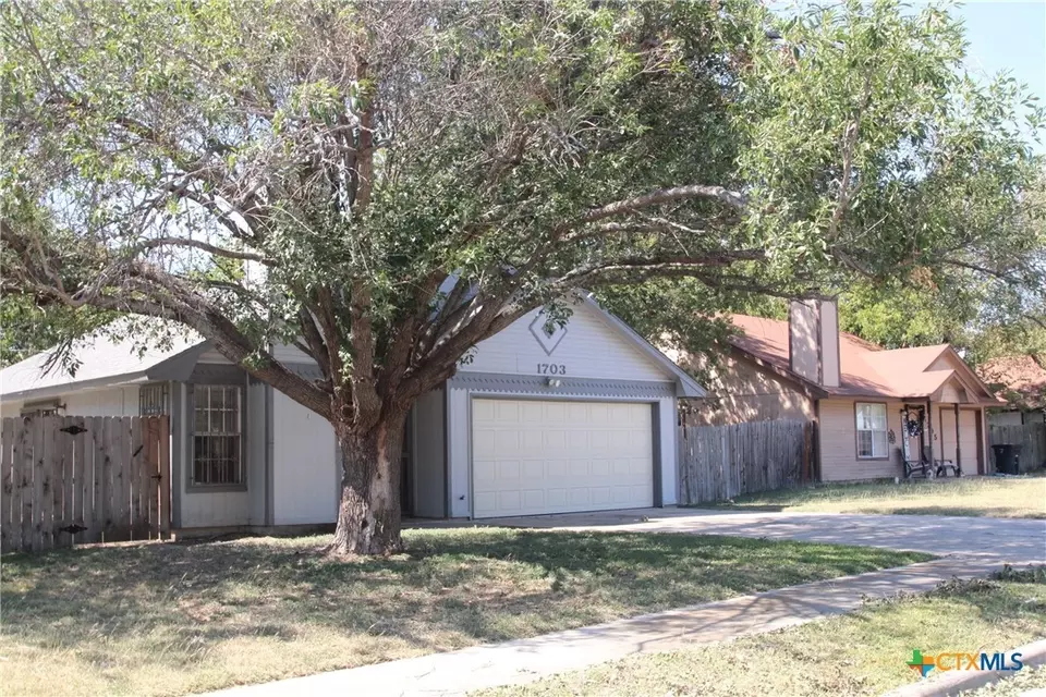 Exterior - 1703 Dickens Dr, Killeen, TX 76543 photo 3 of 6