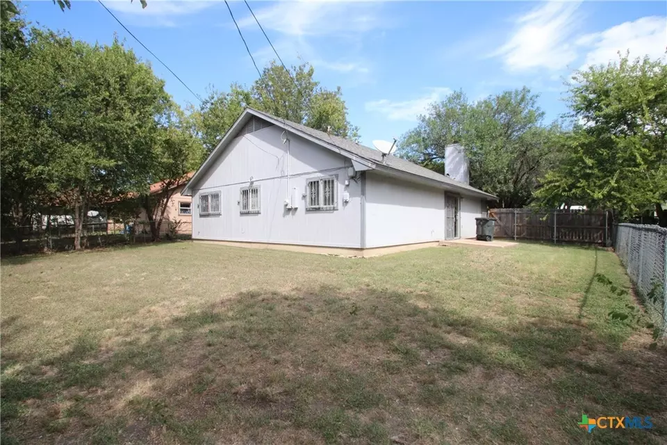 Exterior - 1703 Dickens Dr, Killeen, TX 76543 photo 6 of 6