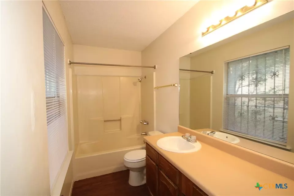 Bath - 1703 Dickens Dr, Killeen, TX 76543 photo 1 of 5