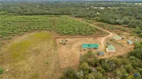 1078 Mueller Lang Rd, Cuero, TX 77954