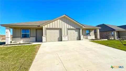 214 Leon Ln, Copperas Cove, TX 76522