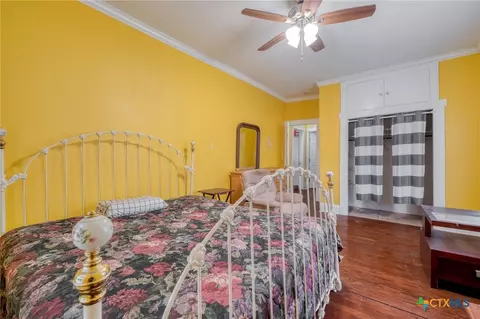 Bedroom - 809 S Pecan Ave, Luling, TX 78648 photo 4 of 8