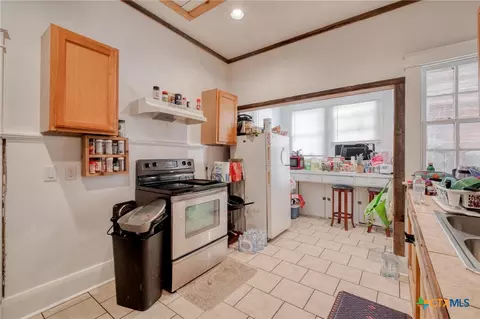 Kitchen - 809 S Pecan Ave, Luling, TX 78648 photo 1 of 2