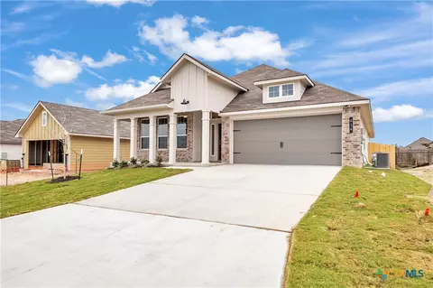 414 University Ave, Troy, TX 76579