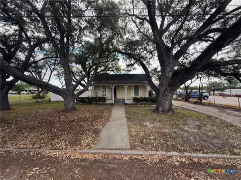1404 N Wheeler, Victoria, TX 77901
