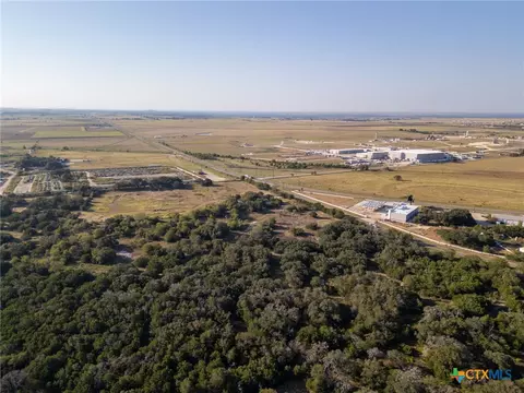 112 Loop 308, Briggs, TX 78608 photo 9