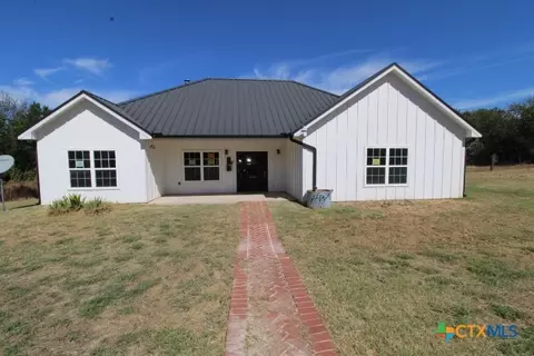 536 E Third St, Hico, TX 76457
