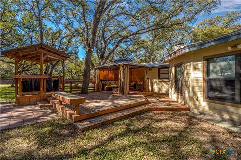 102 Zornia Dr, San Antonio, TX 78213