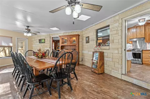 102 Zornia Dr, San Antonio, TX 78213