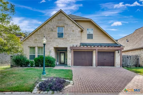 34 Cotswold Ln, Victoria, TX 77904