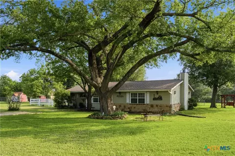 2228 University Dr, Belton, TX 76513